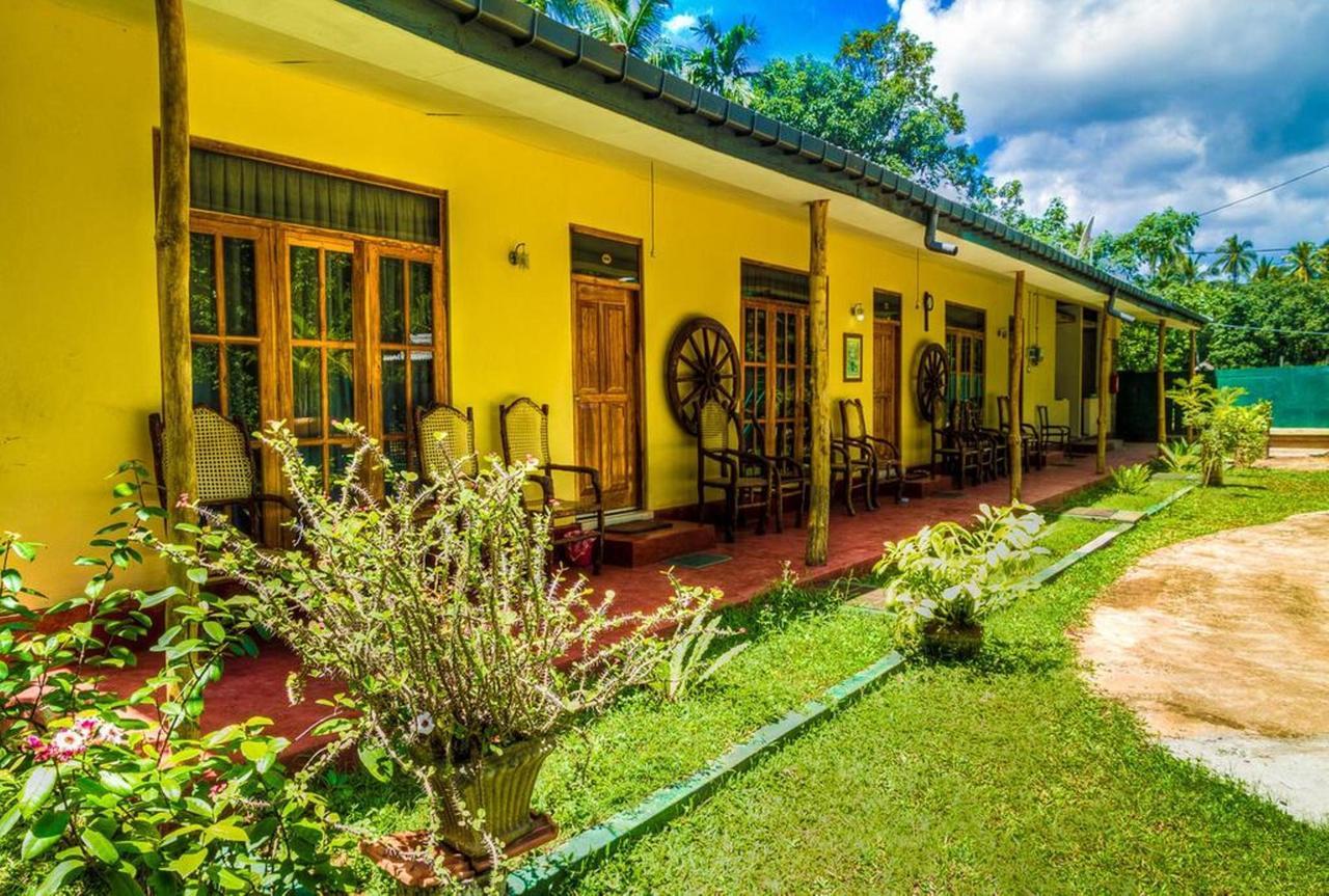 Villa Champagne Тисамахарама Екстериор снимка